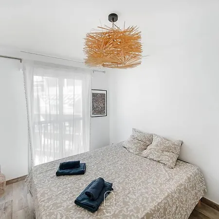 Centre-les Floralies T3/clim/garage/balcon By Hc * 히에레
