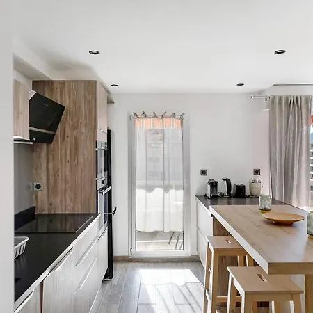 Centre-les Floralies T3/clim/garage/balcon By Hc