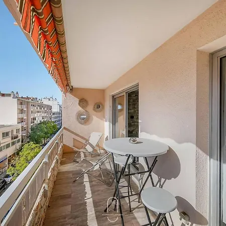 Centre-les Floralies T3/clim/garage/balcon By Hc شقة